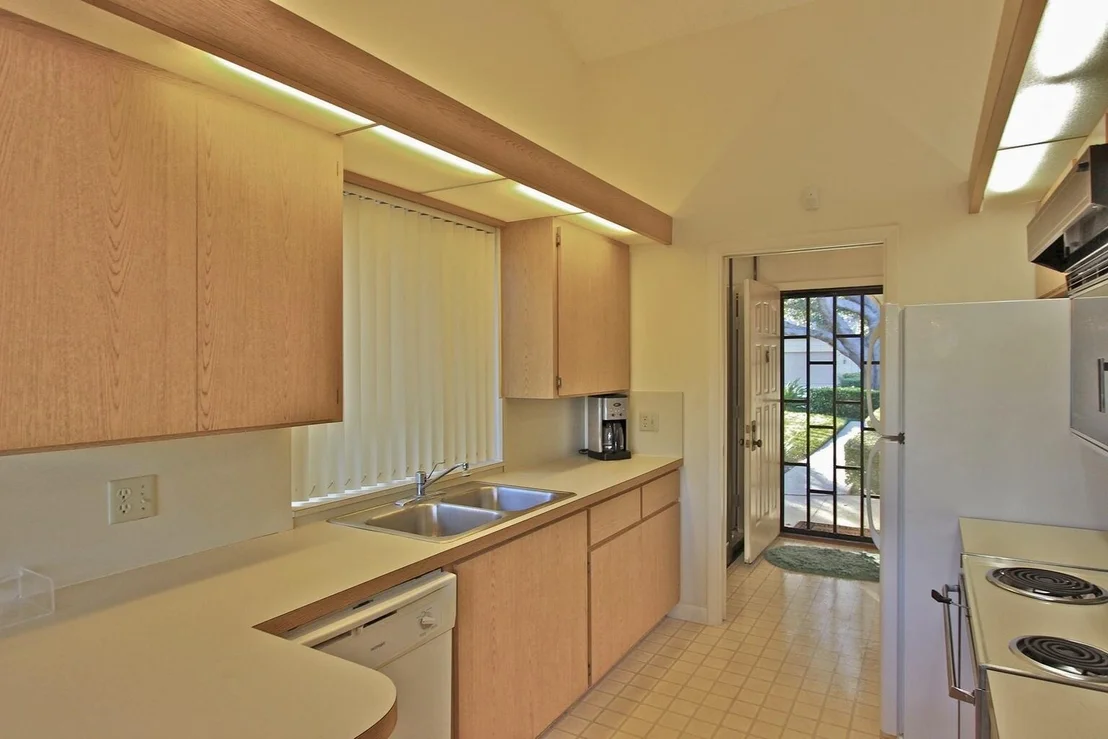Photo of 221 River Park Drive