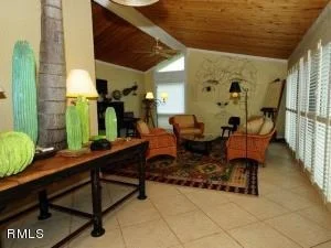 Photo of 102 Birdfish Lane