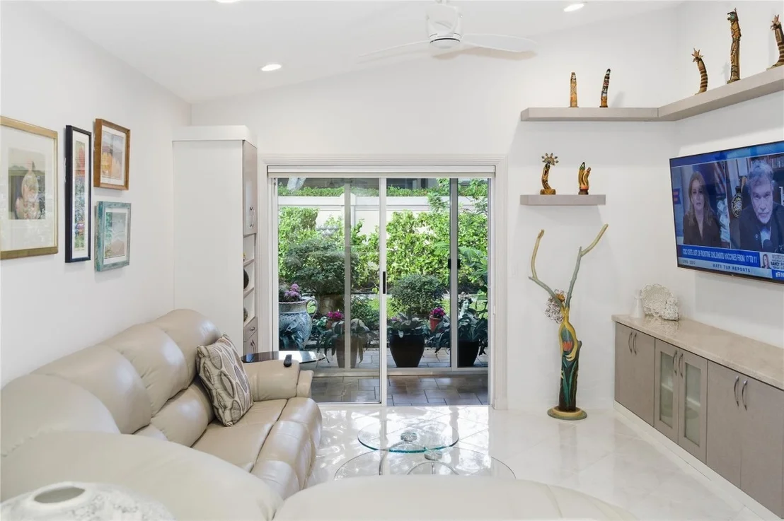 Photo of 6755 Viale Elizabeth