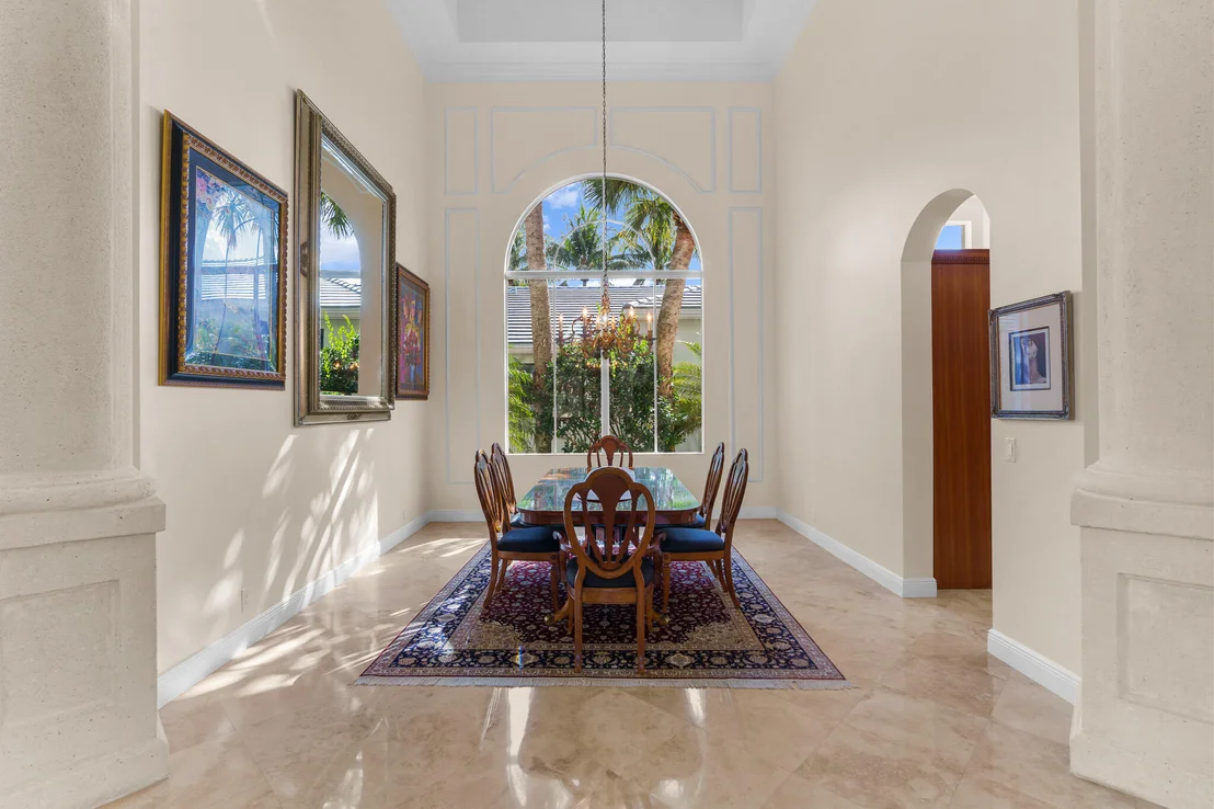 Photo of 8850 Valhalla Drive