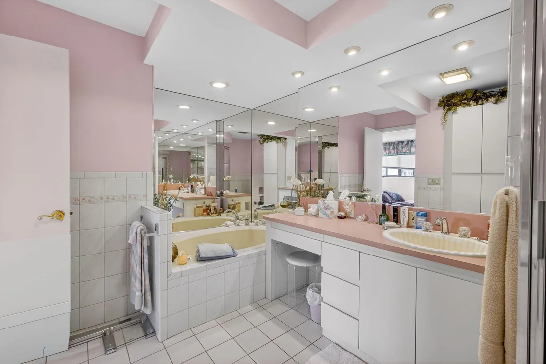 Photo of 752 Lagoon Drive
