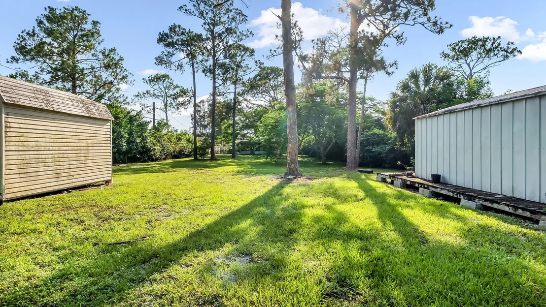 Photo of 5298 2nd Road