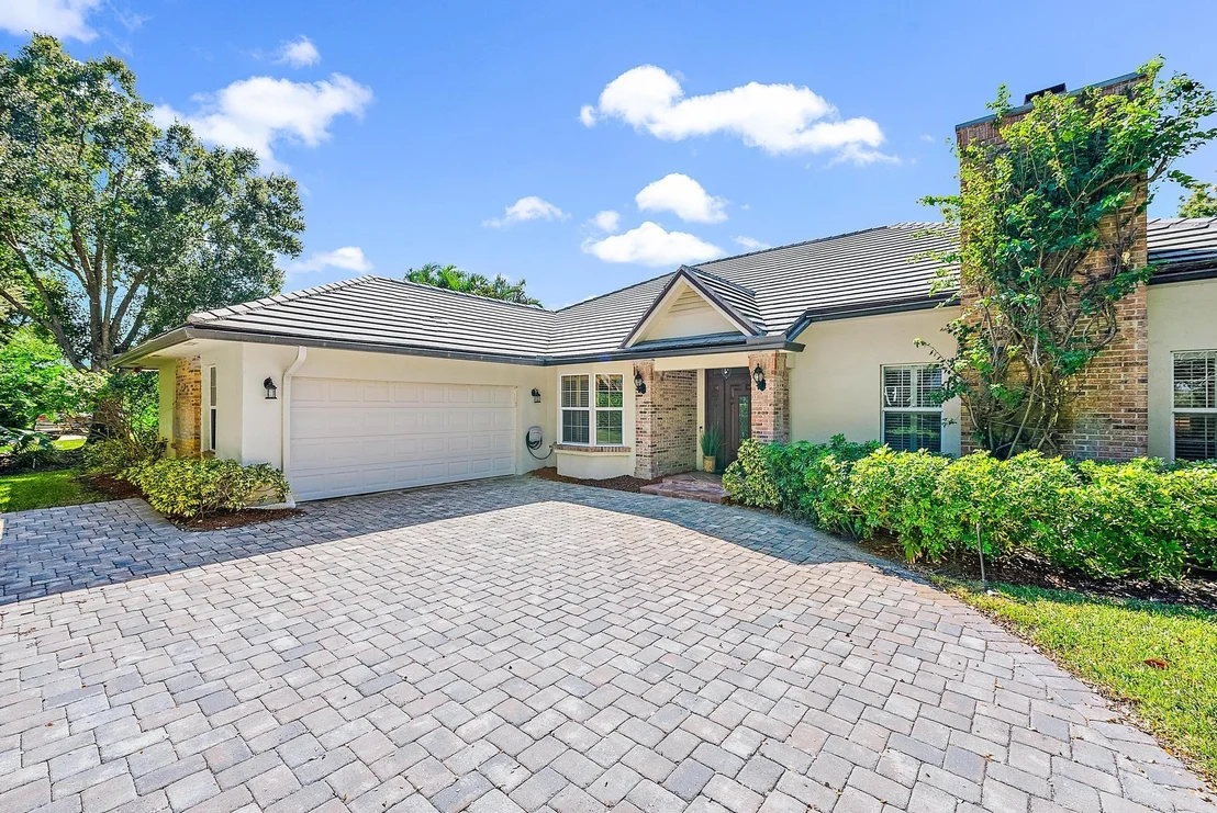 Photo of 18433 SE Heritage Drive Drive
