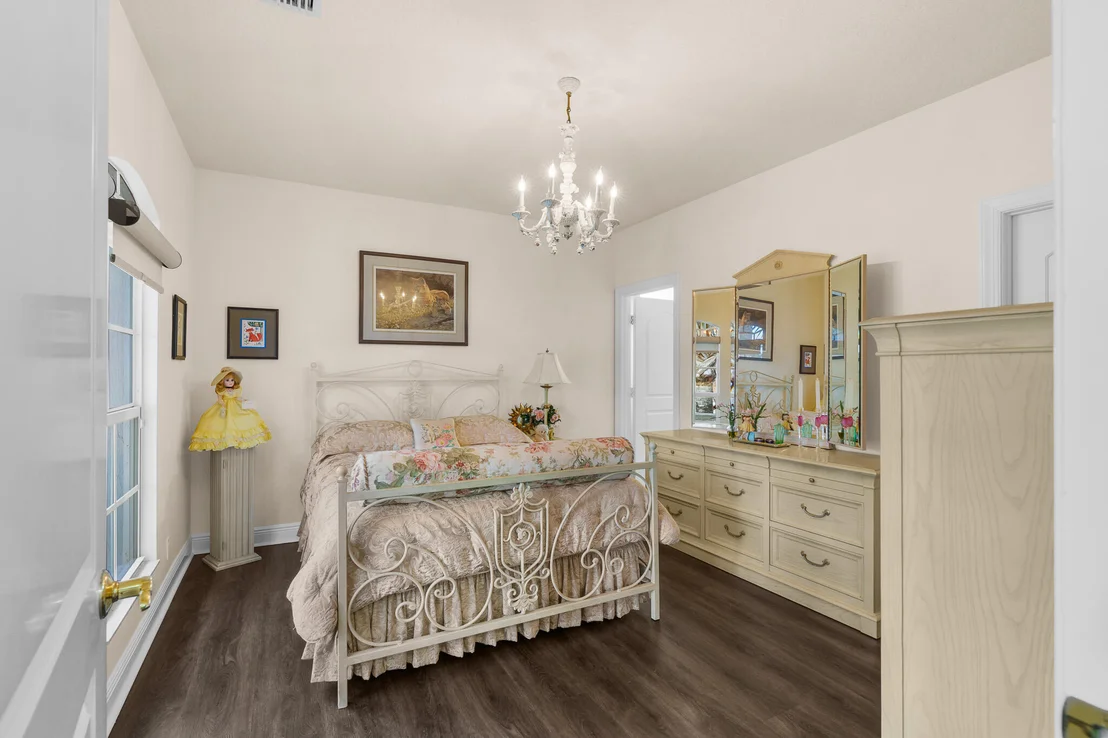 Photo of 8850 Valhalla Drive