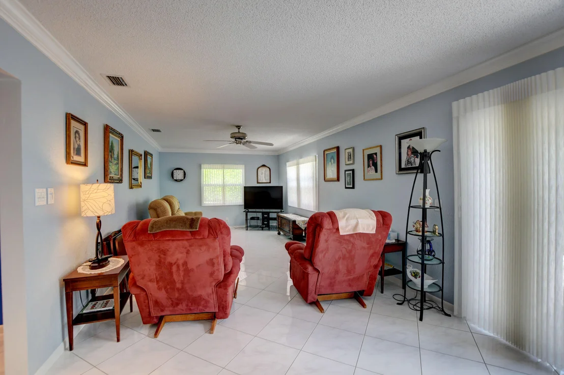 Photo of 6639 Overland Drive