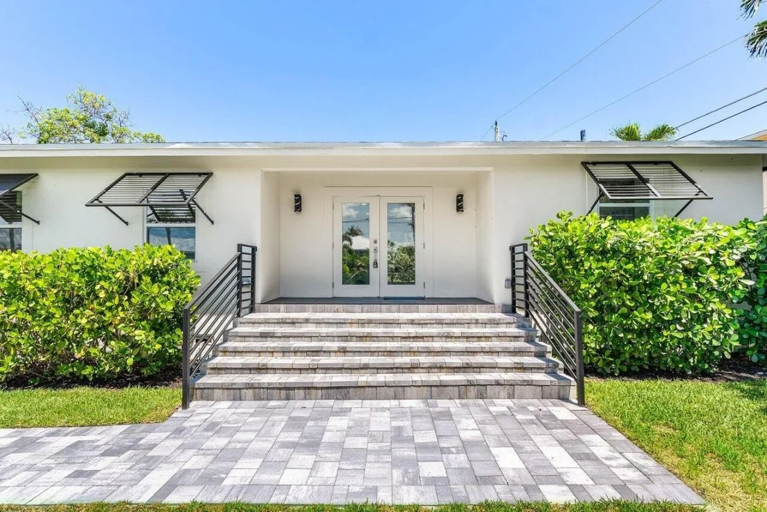 Photo of 5497 N Ocean Boulevard
