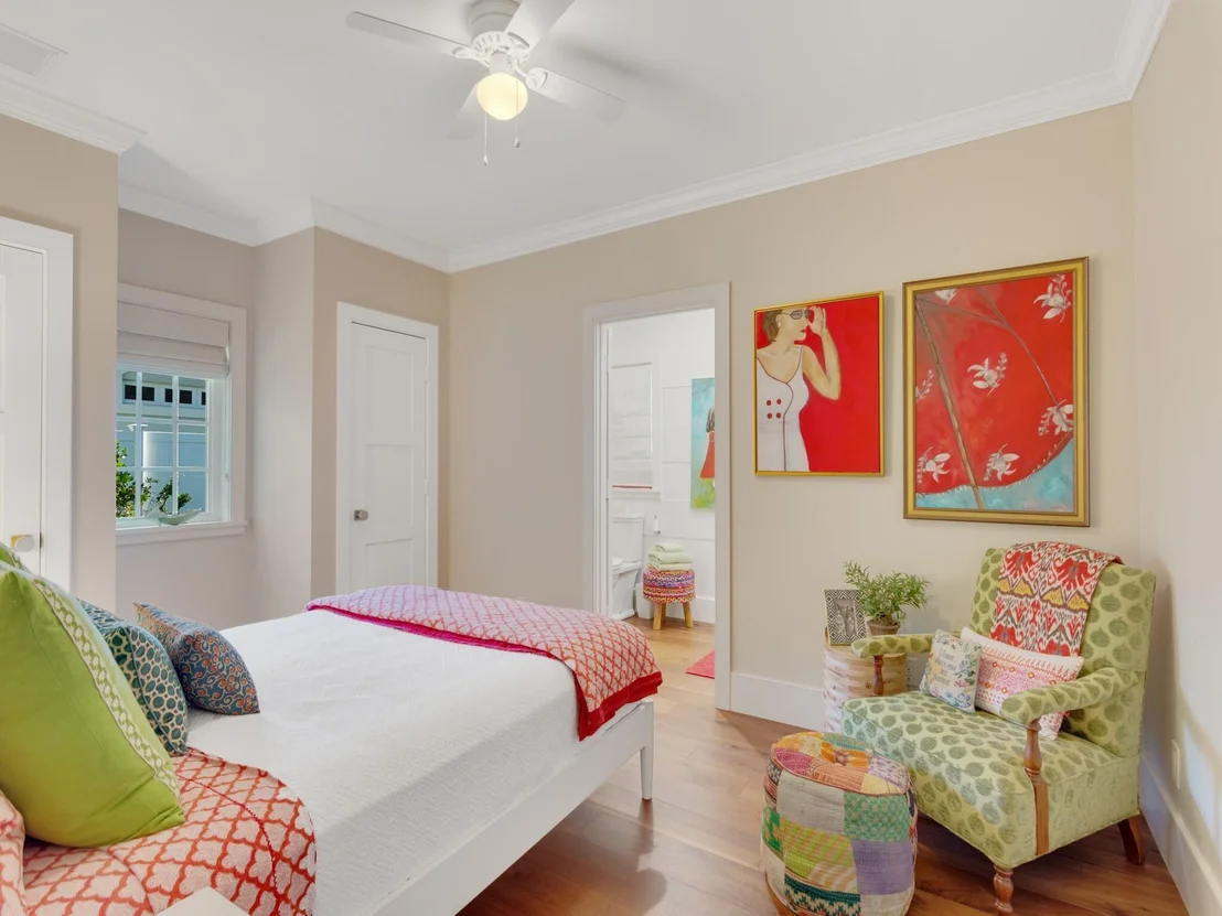 Photo of 746 Iris Lane