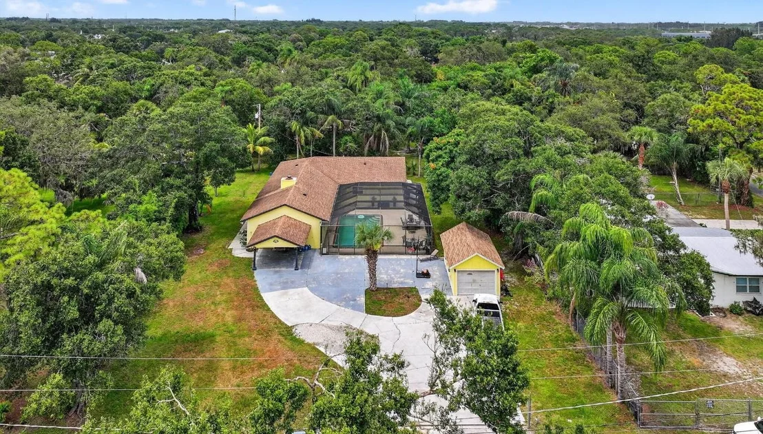 Photo of 600 Gopher Hill Road