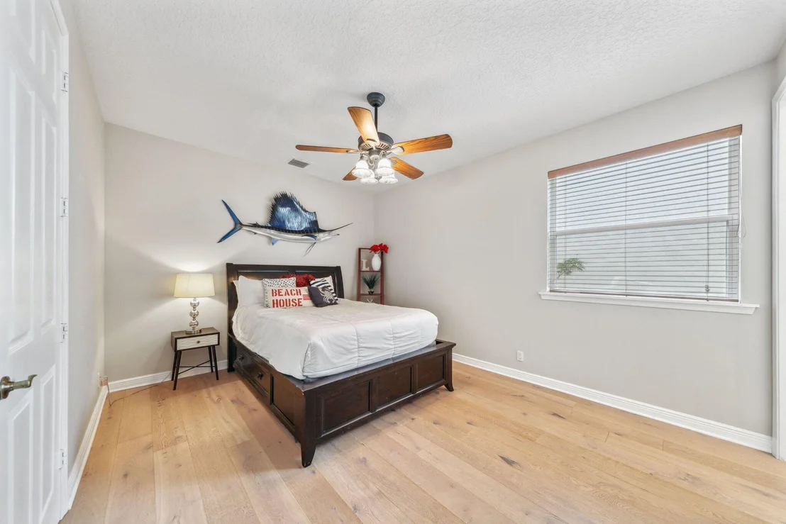 Photo of 423 Meadowlark Drive