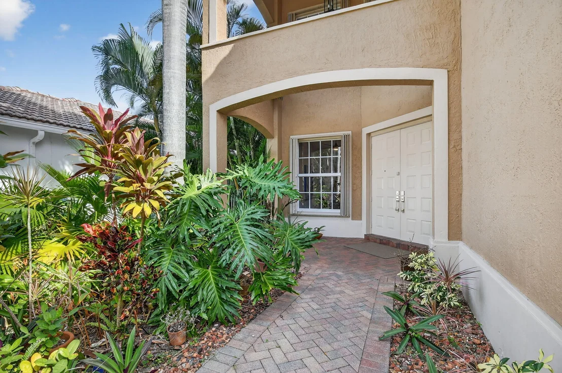Photo of 1605 E Classical Boulevard