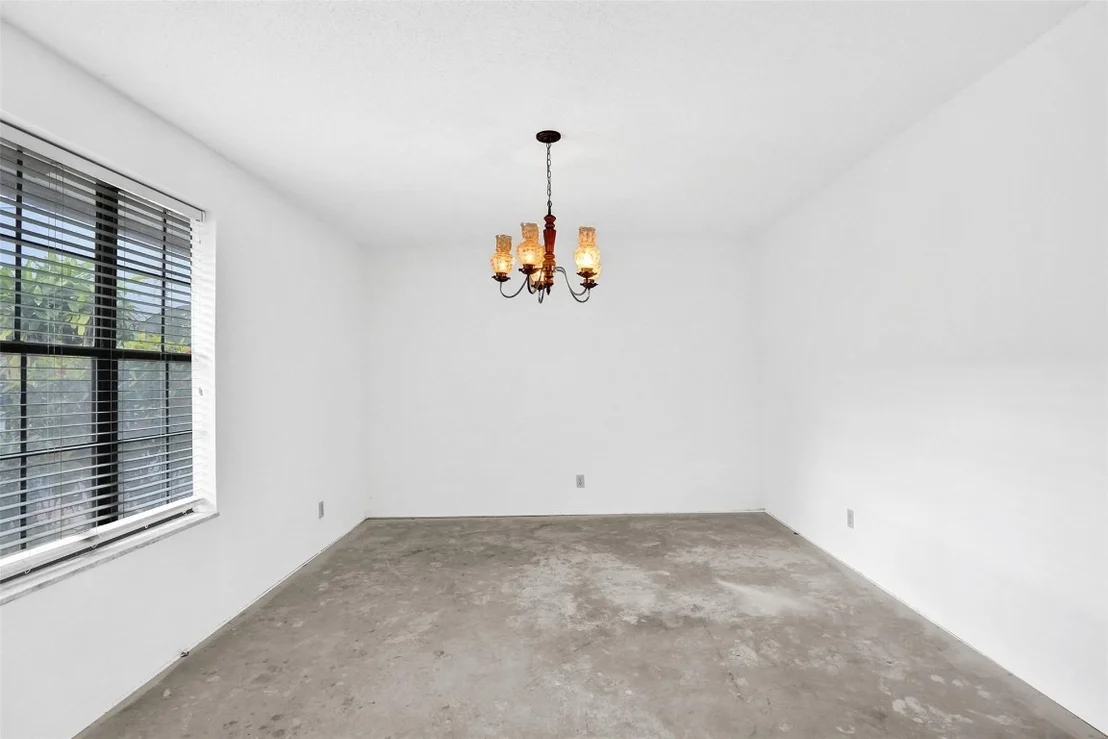 Photo of 65 W Palm Drive