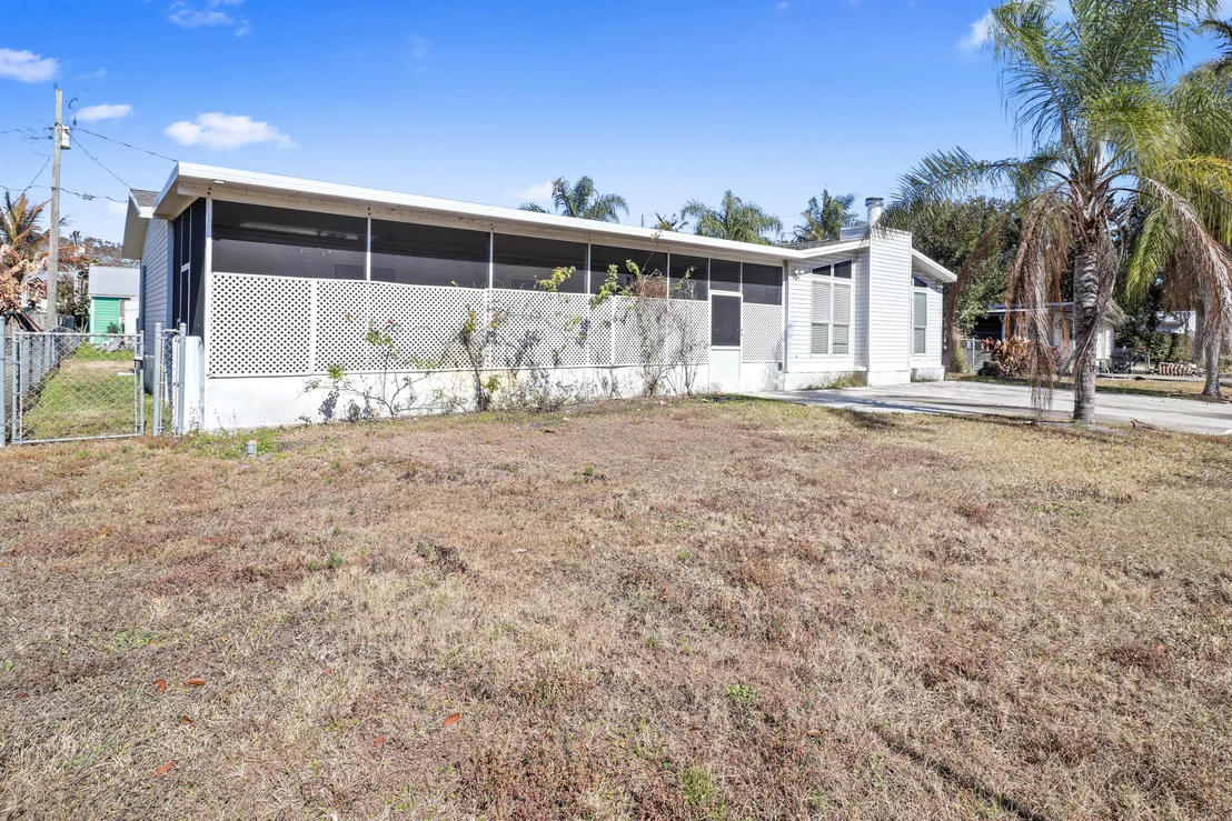 Photo of 2671 SE Janet Street