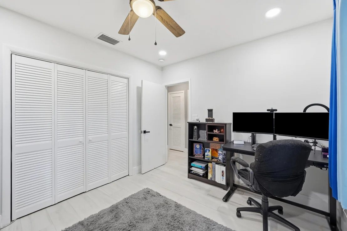 Photo of 141 SE 8th Street