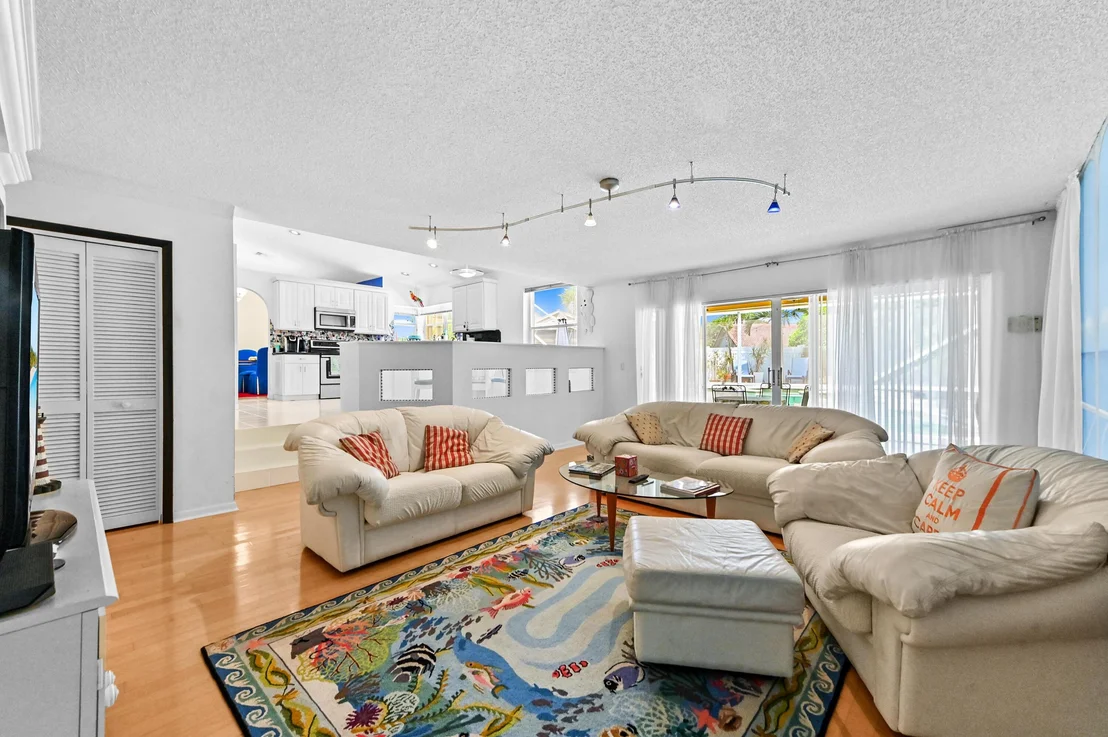 Photo of 7461 Anadale Circle