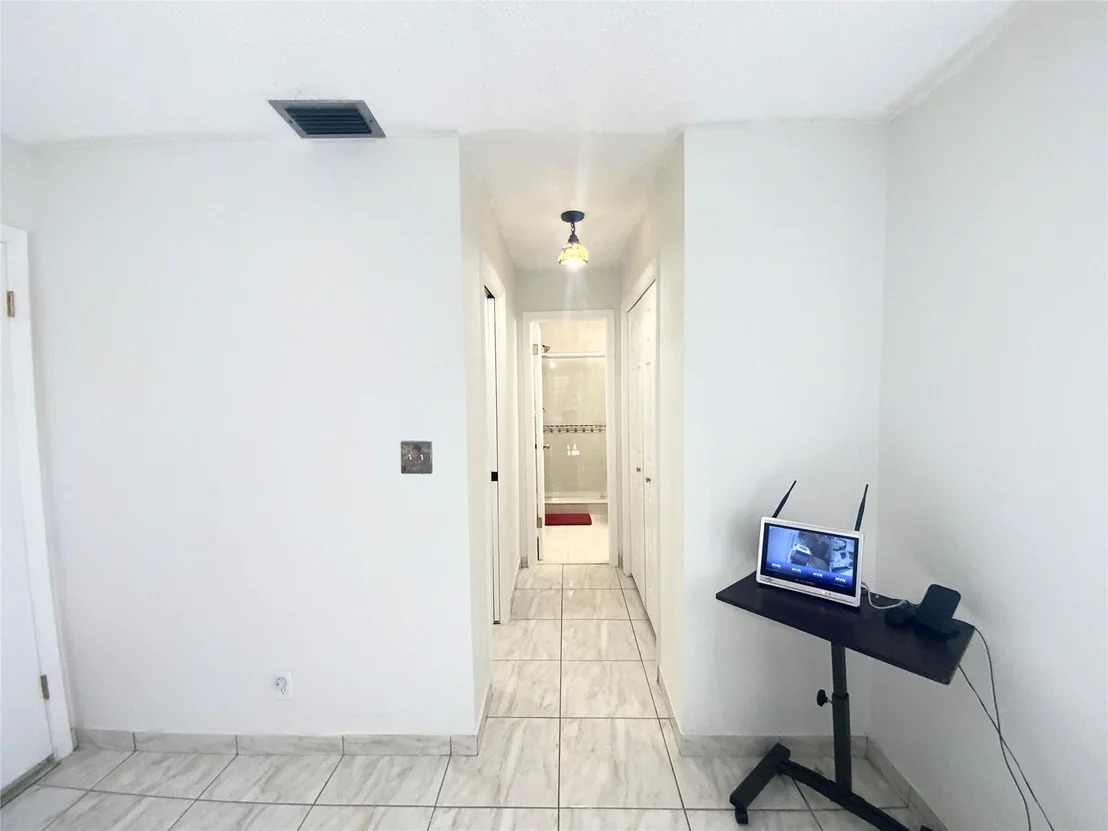 Photo of 1104 Pinehurst