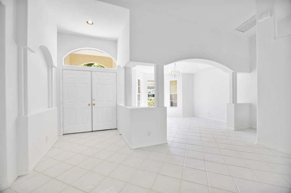Photo of 1040 Egret Circle Circle N