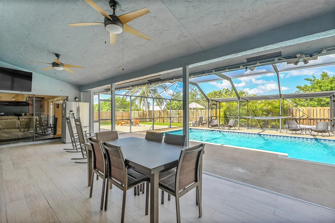 Photo of 62 W Palm Drive