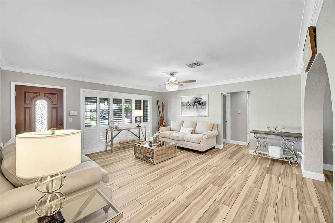 Photo of 240 SE 3rd Street