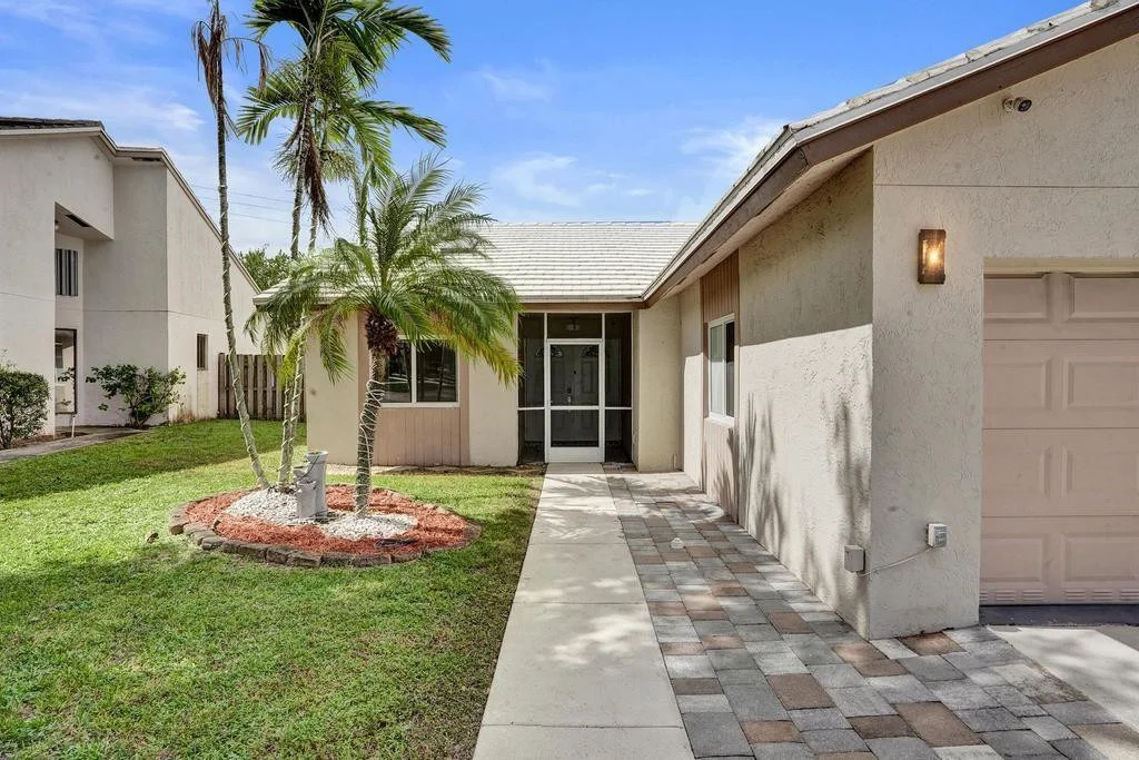 Photo of 6128 Strawberry Lakes Circle