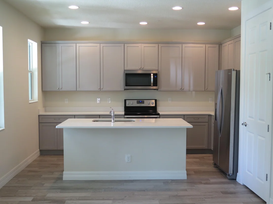 Photo of 1072 Community Drive