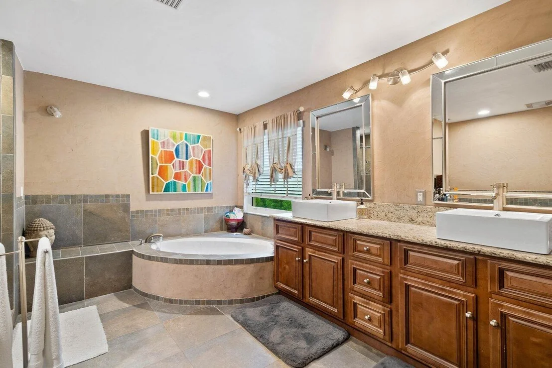 Photo of 6828 Hendry Drive