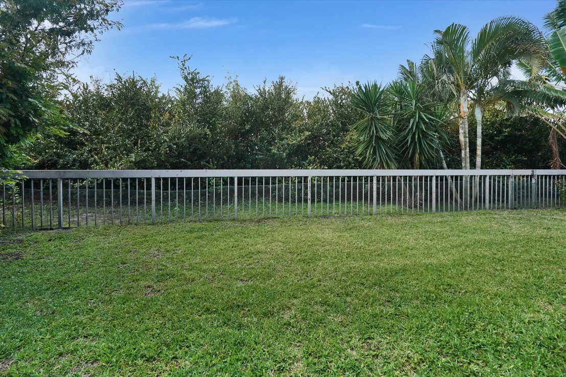 Photo of 316 River Edge Road
