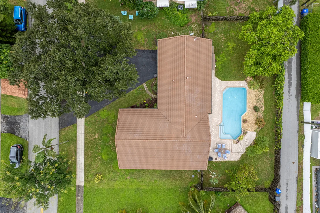 Photo of 720 N CRESCENT Drive