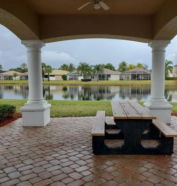 Photo of 2477 Sandy Cay