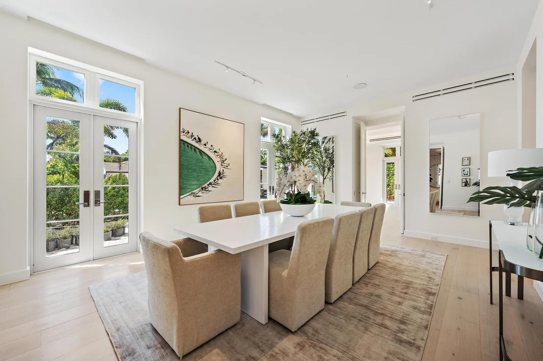 Photo of 301 Plantation Road