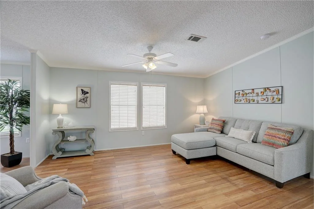 Photo of 646 Barefoot Boulevard