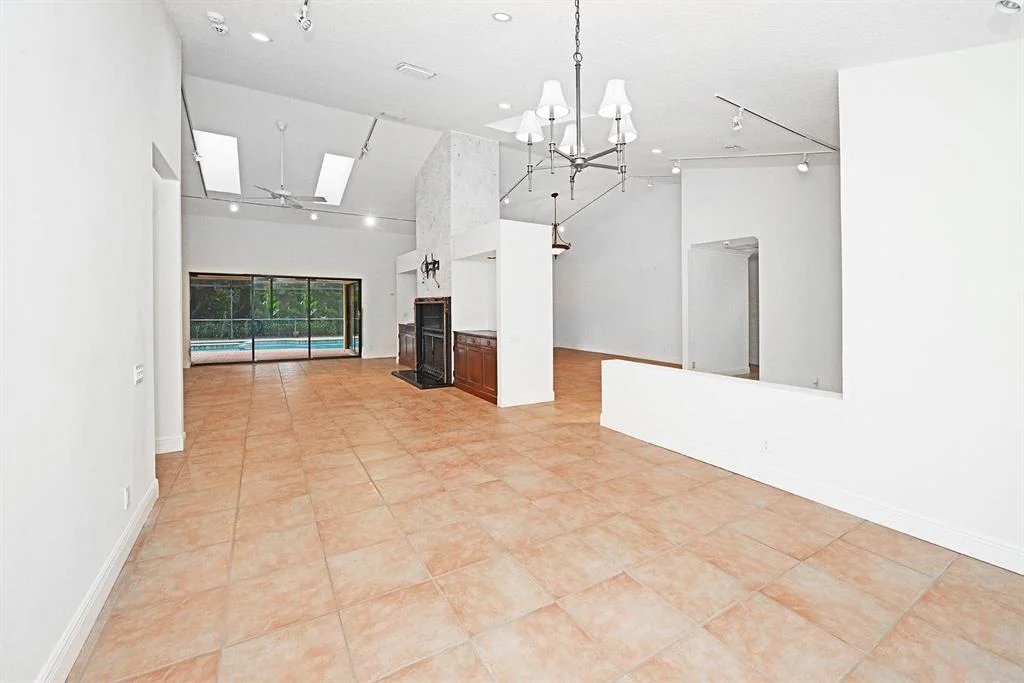 Photo of 4085 Georges Way