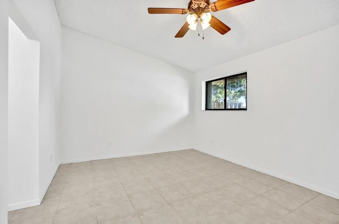 Photo of 32 Buxton Lane