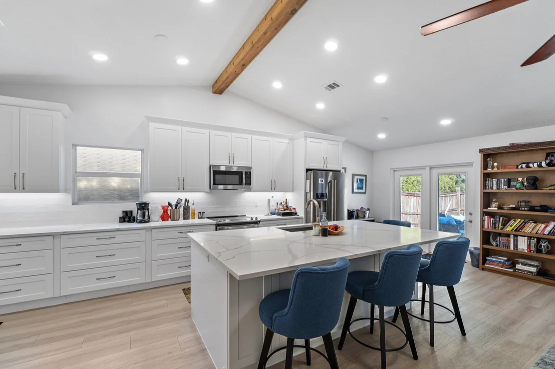 Photo of 162 Greentree Circle