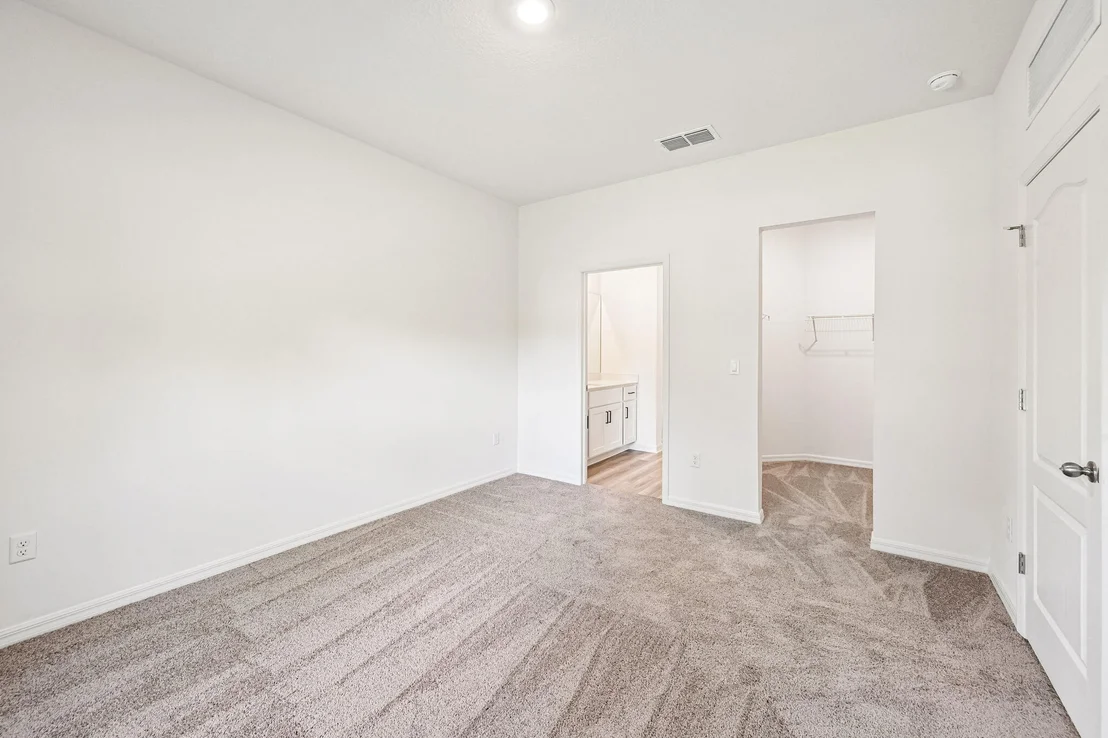 Photo of 6010 Hickory Drive