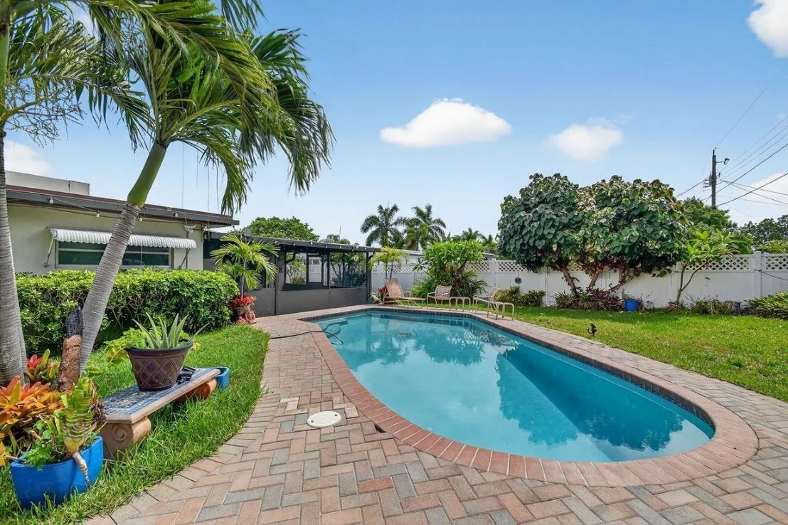 Photo of 133 Greenbrier Drive