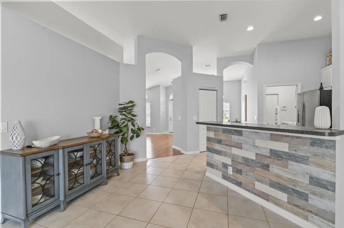 Photo of 6319 Foster Street