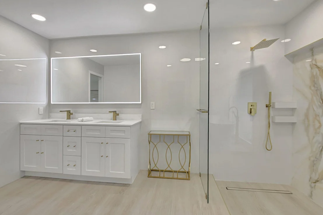 Photo of 3065 Saint James Drive