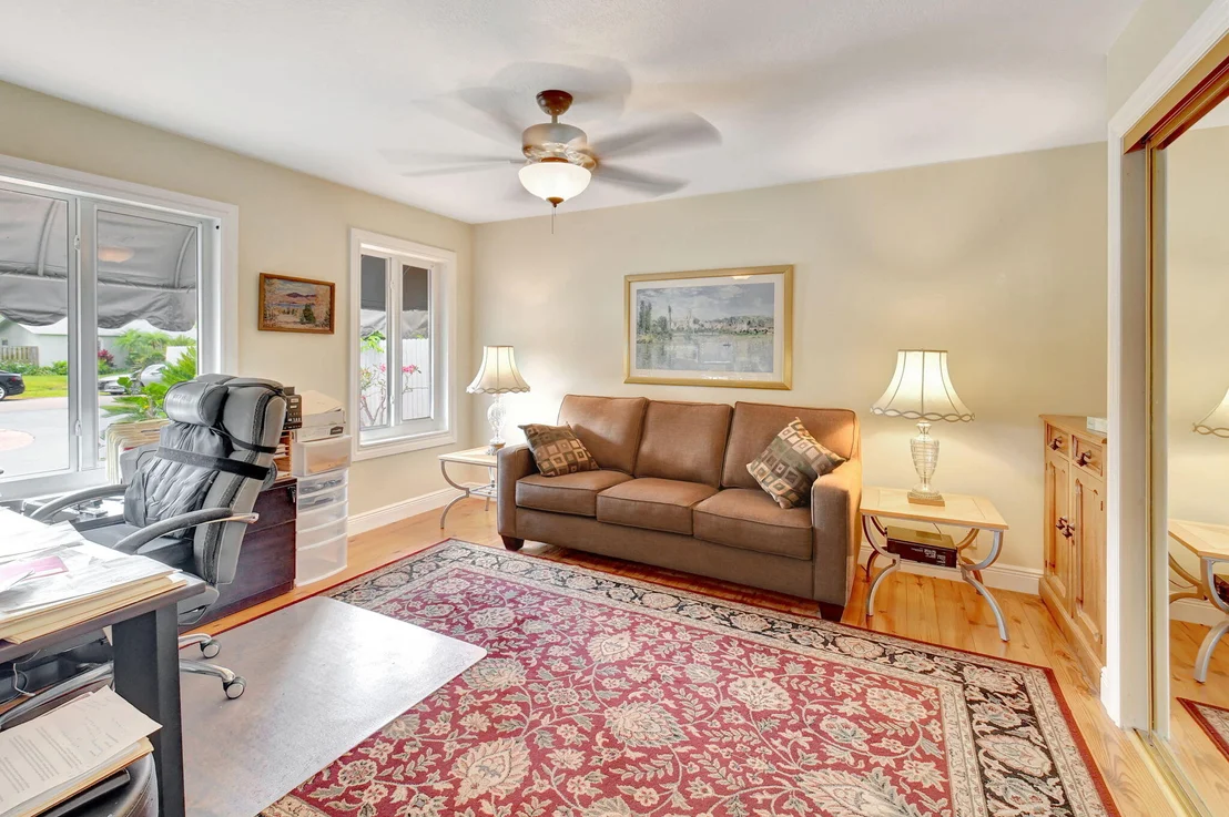 Photo of 147 Oregon Lane