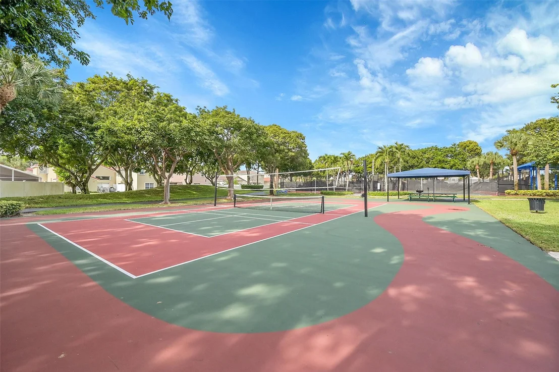 Photo of 8236 White Rock Circle