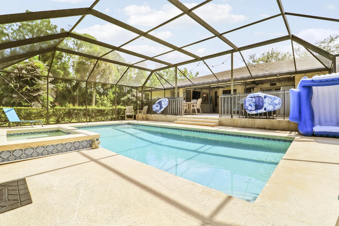 Photo of 15421 110th Avenue N