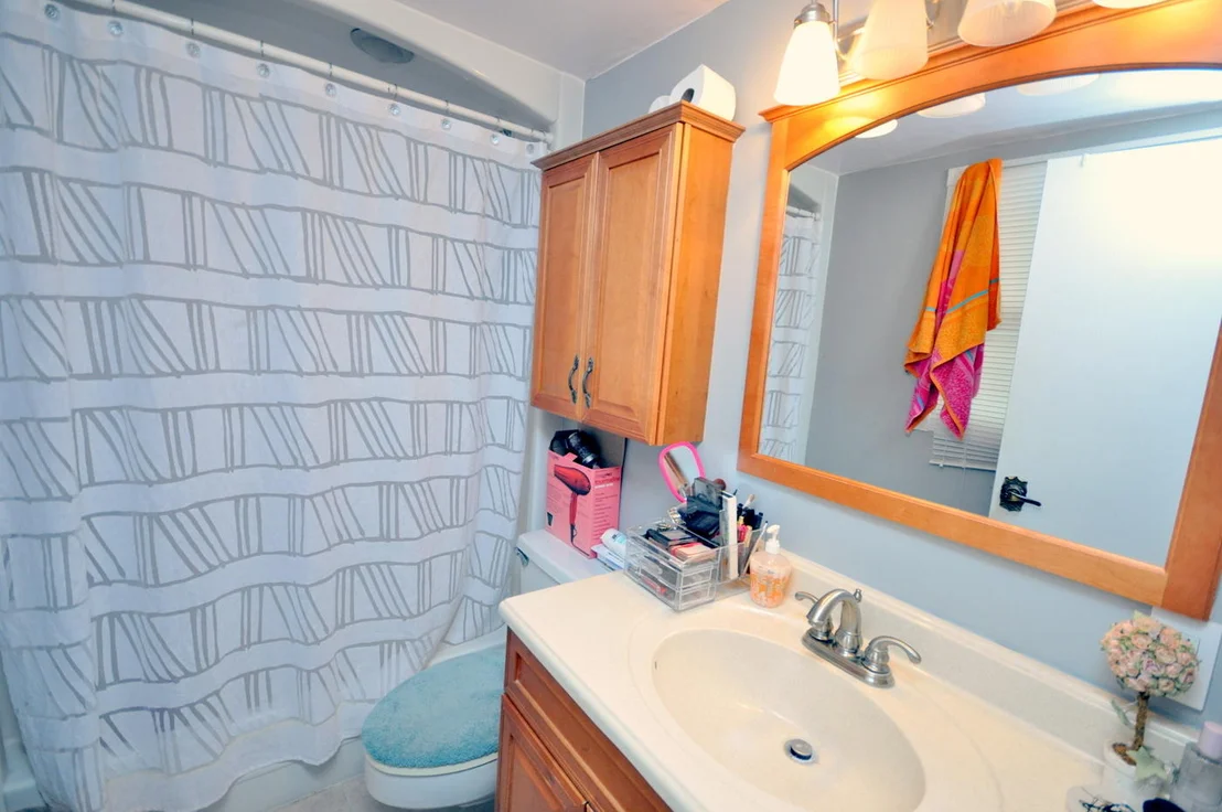 Photo of 92 W Pine Tree Avenue
