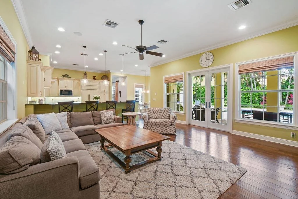 Photo of 3338 Greenway Drive