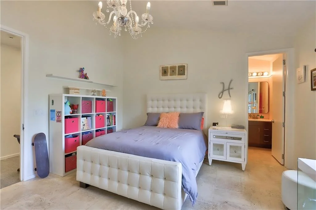 Photo of 7572 Mandarin Drive