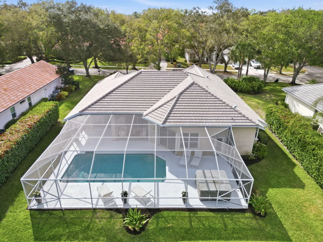 Photo of 159 N River Drive E