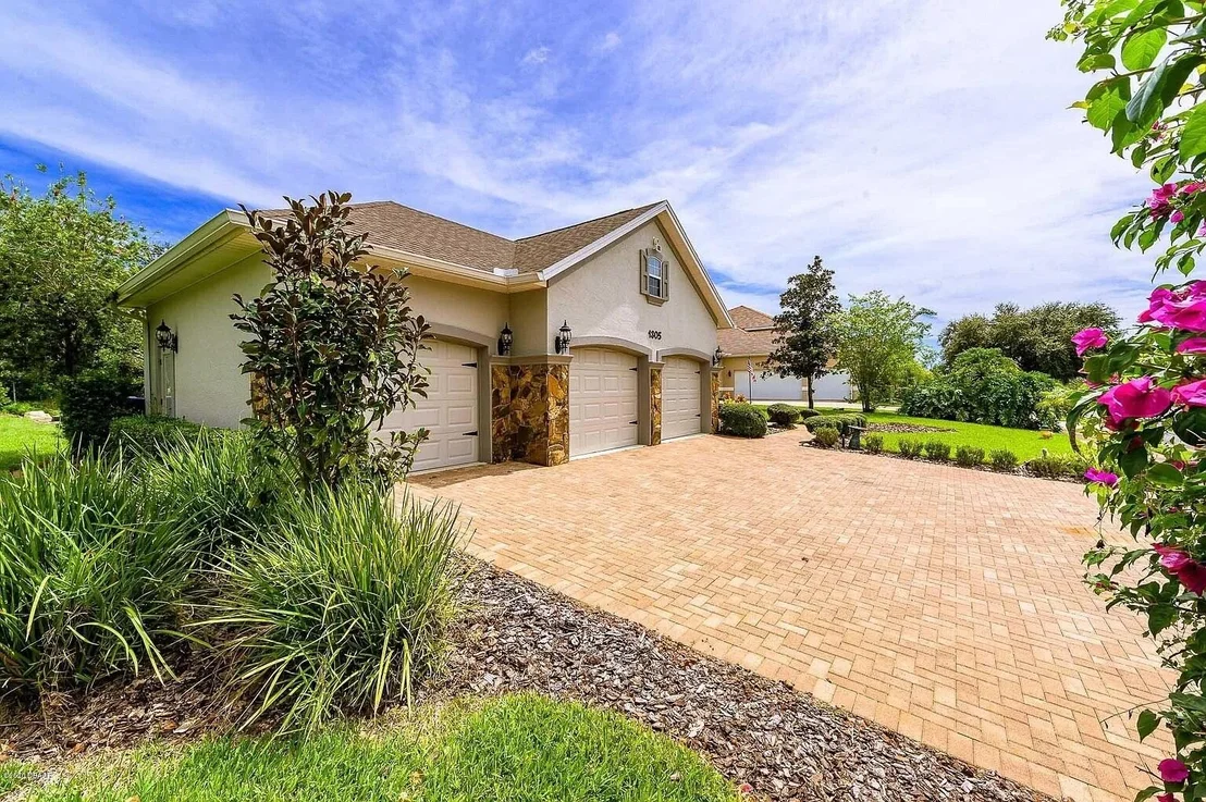 Photo of 1305 Killbricken Circle