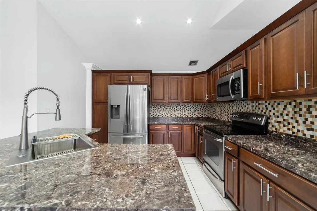 Photo of 9216 Sun Pointe Drive
