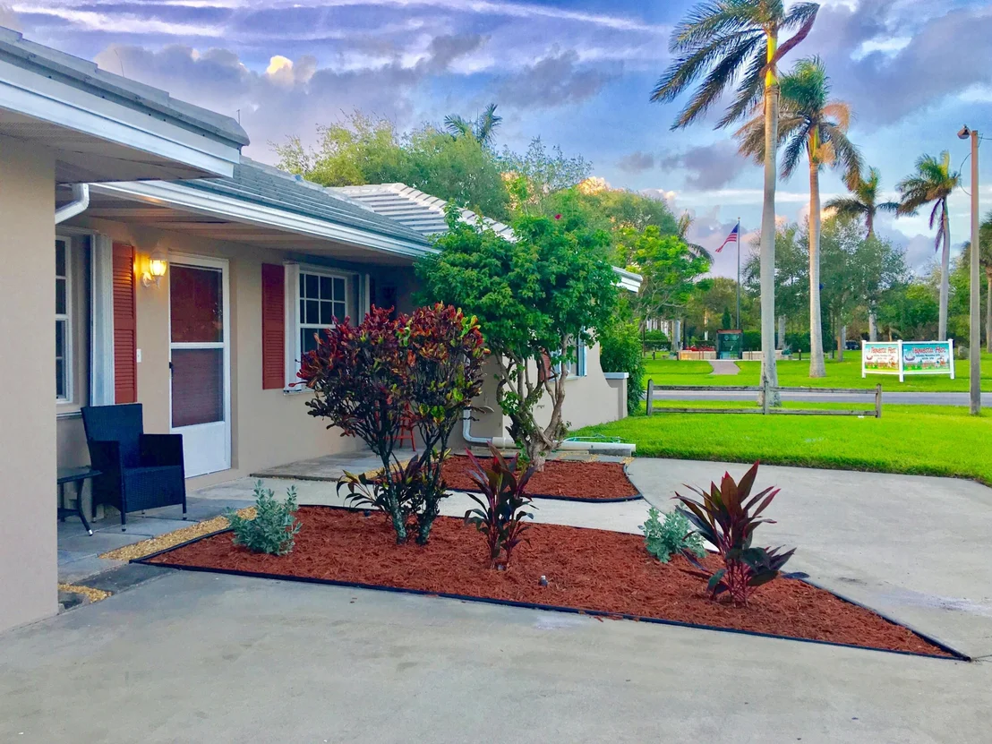 Photo of 371 Venus Avenue