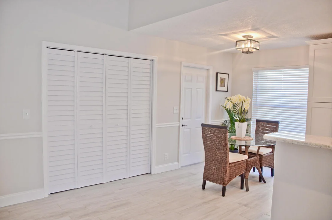 Photo of 6053 Foster Street
