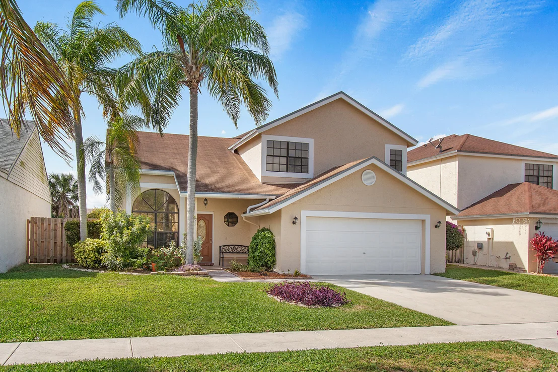 Photo of 23107 Sunfield Drive