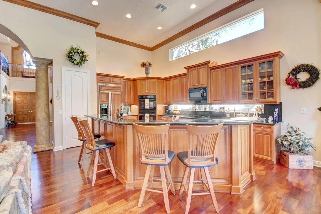 Photo of 8180 Valhalla Drive